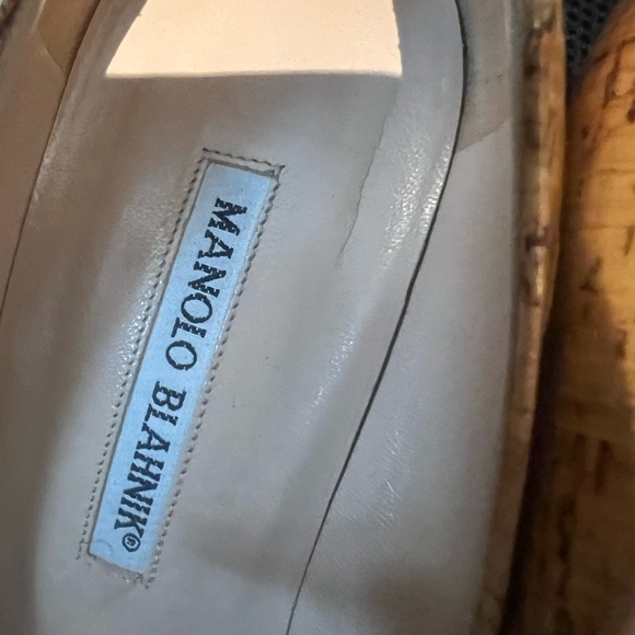 Manolo Blahnik color Textured Tan Heels sz 35 1/2 - Picture 4 of 5